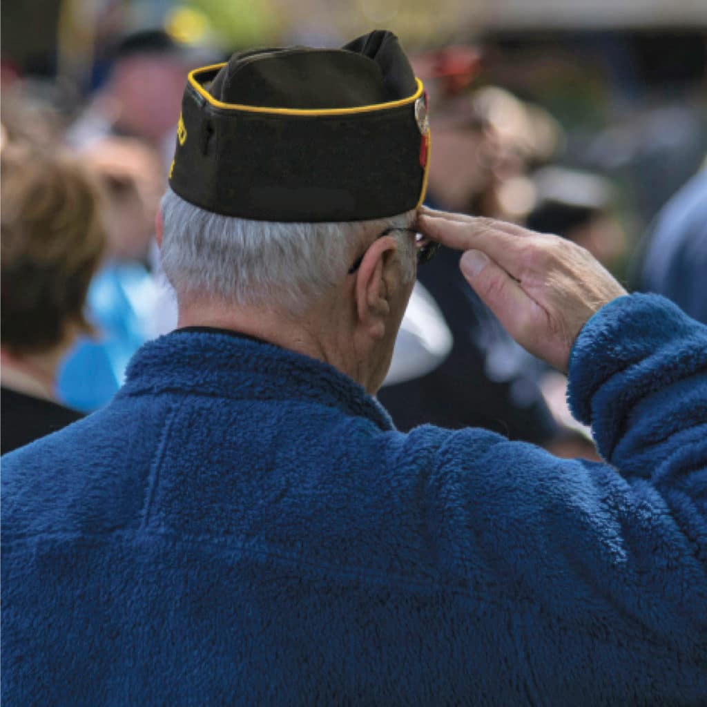 veteran-saluting-back